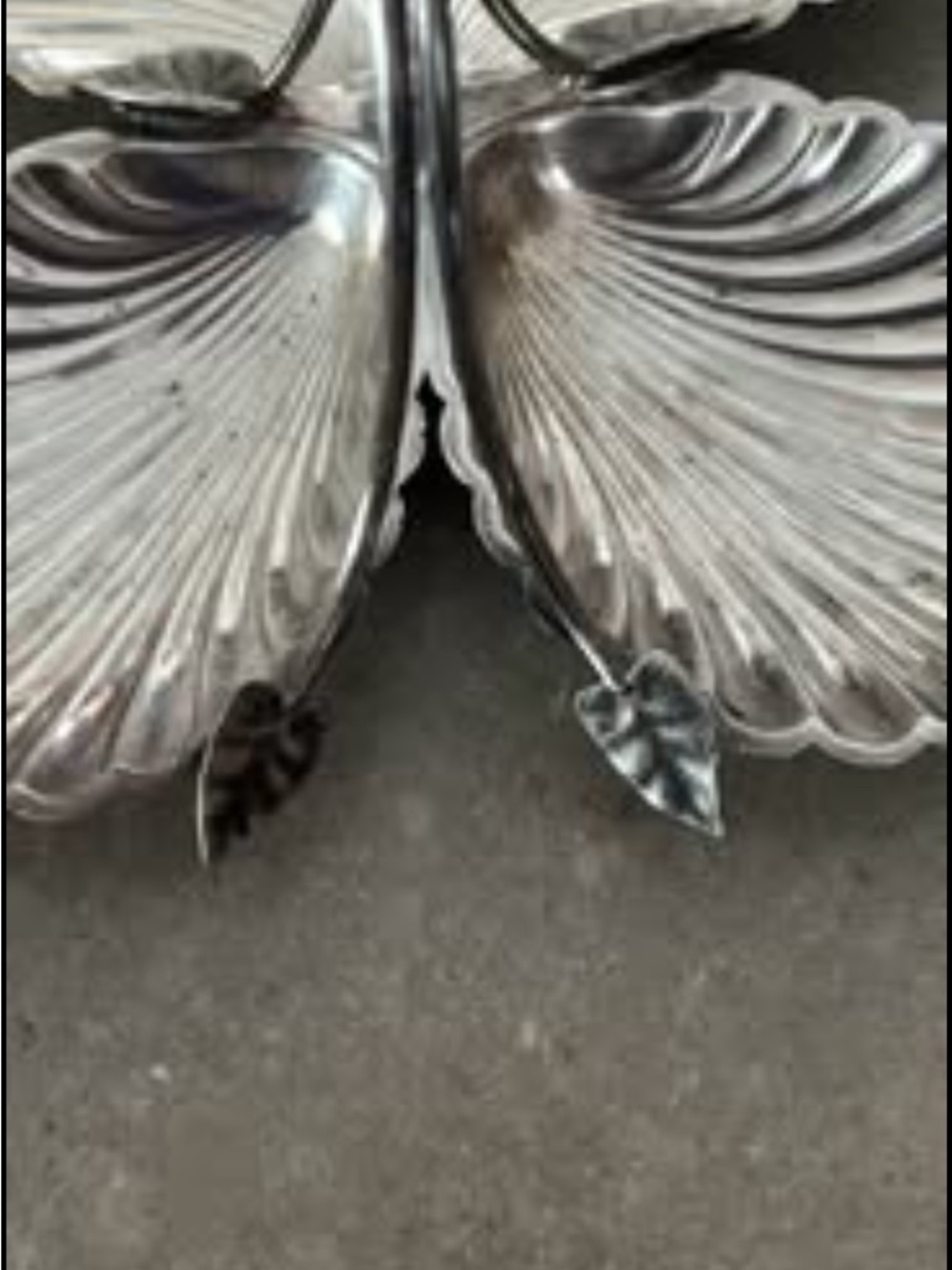 Large Silver Shell-Shaped Tray - Picture 3 of 3